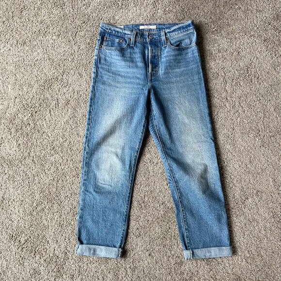 Levi's Premium Wedgie Straight Jean Size 26 - Picture 1 of 7